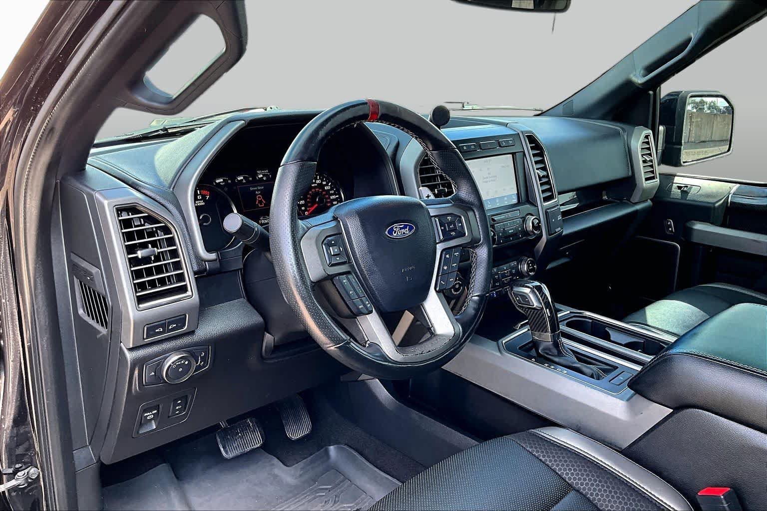Used 2020 Ford F150 Raptor w/ Equipment Group 802A Luxury AWD/4WD image 18