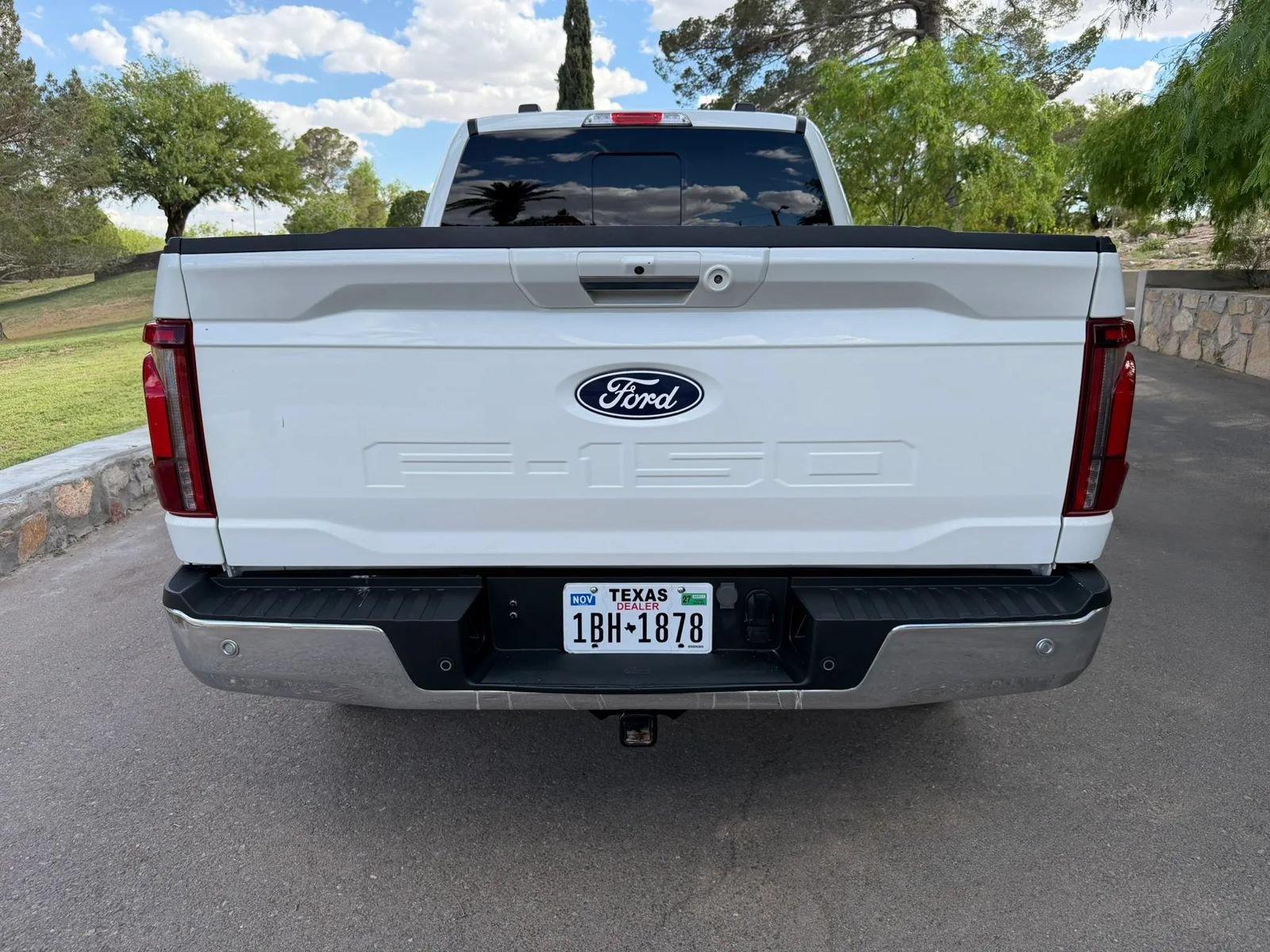 Used 2024 Ford F150 Lariat w/ FX4 Off-Road Package AWD/4WD image 4