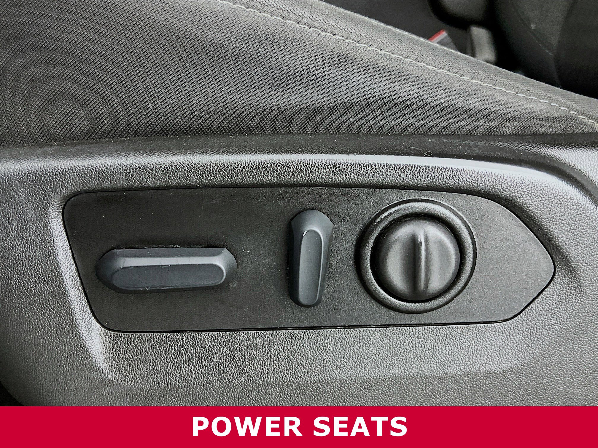 Used 2022 Chevrolet Silverado 1500 Custom image 4