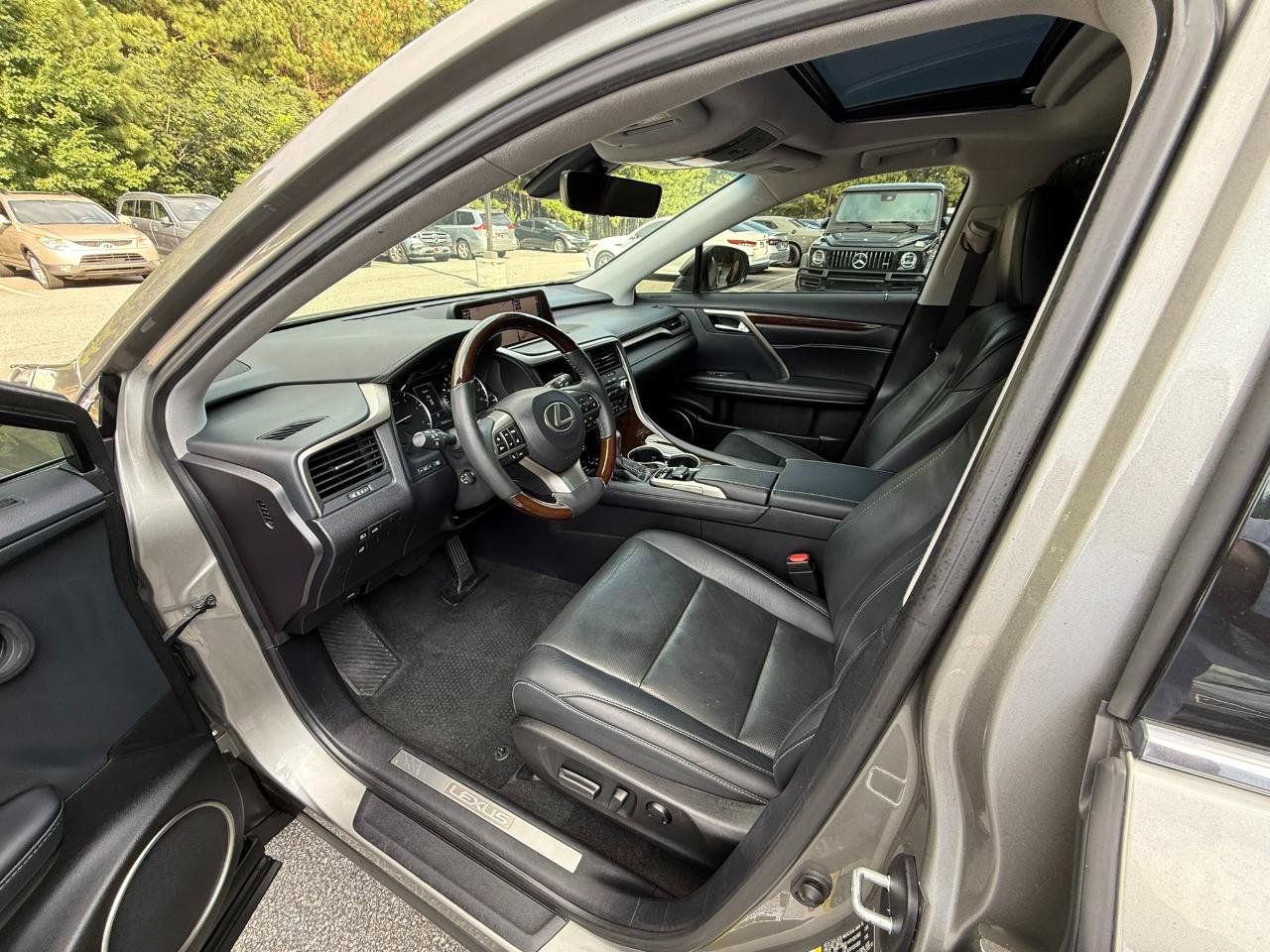 Used 2019 Lexus RX 350 FWD w/ Navigation Package image 8