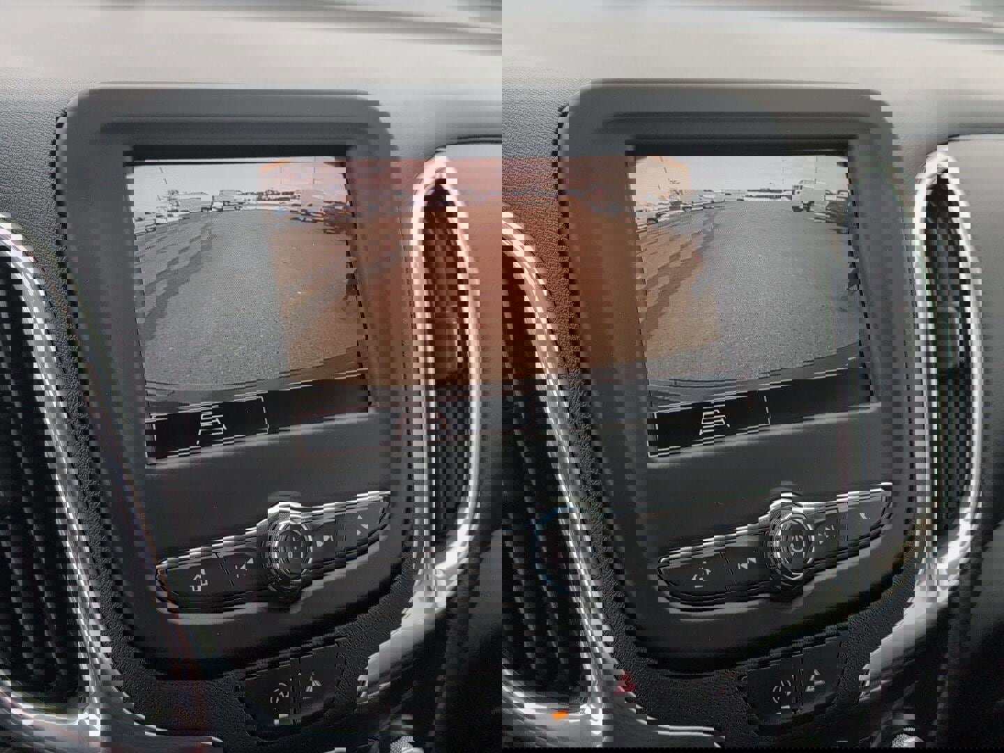 Used 2023 Chevrolet Equinox LT image 34