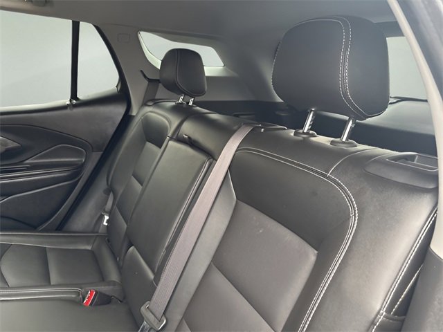 Used 2022 GMC Terrain SLT image 18
