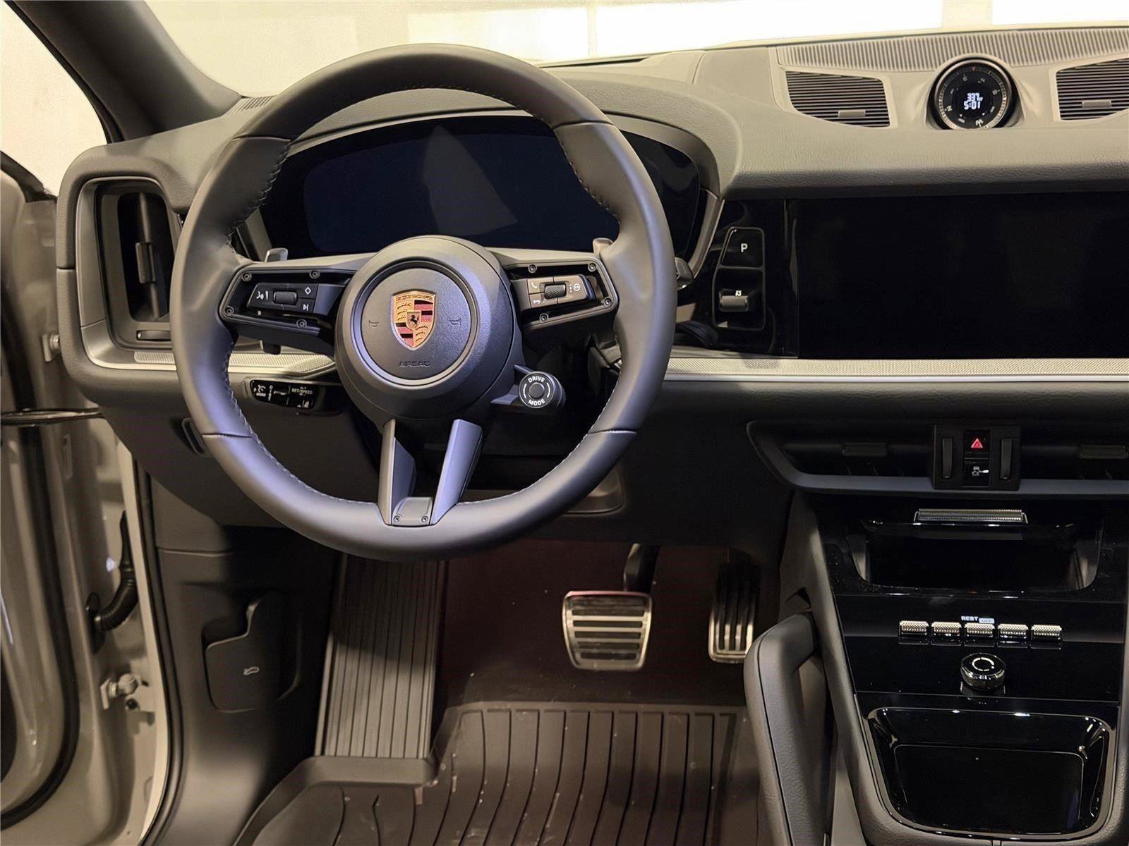 New 2026 Porsche Cayenne S AWD/4WD image 38
