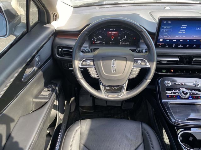 Used 2023 Lincoln Nautilus Reserve image 16