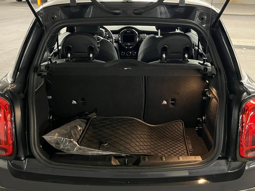 Used 2021 MINI Cooper S w/ Premium Package image 33