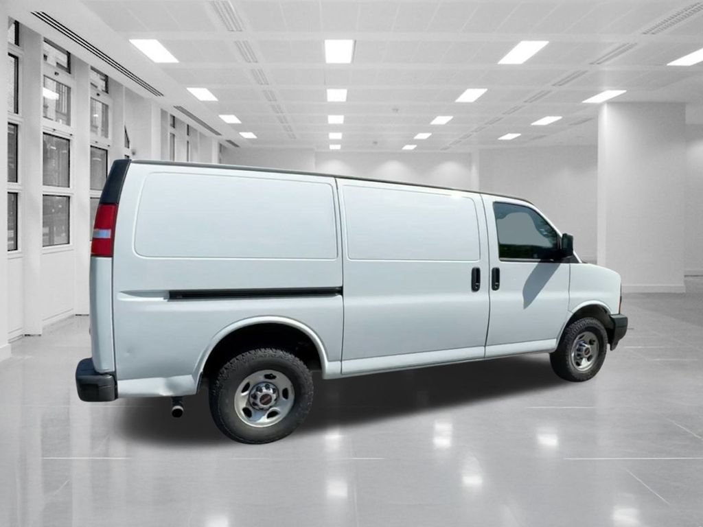 Used 2023 GMC Savana 2500 w/ Driver Convenience Package RWD image 9