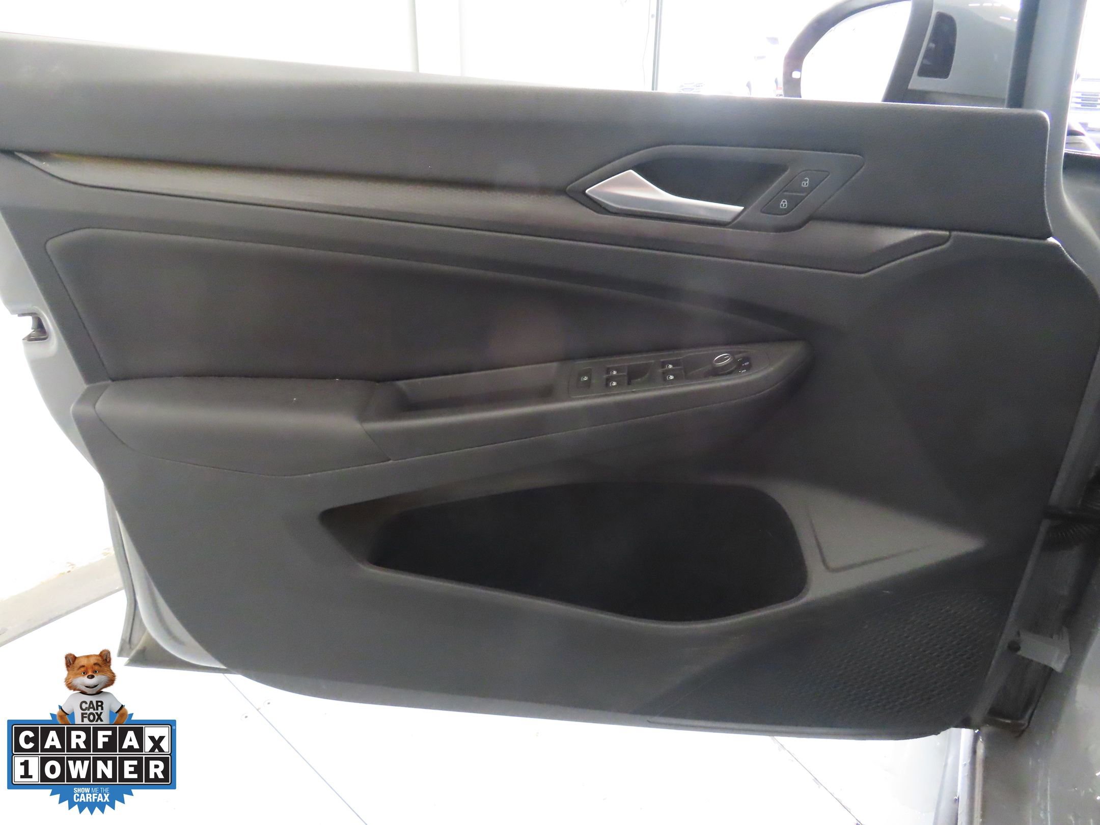 Used 2023 Volkswagen GTI Autobahn FWD image 11