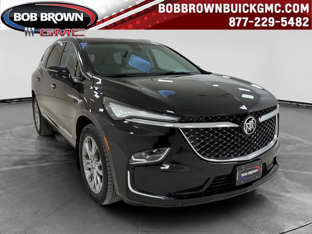Used 2024 Buick Enclave Avenir w/ Avenir Technology Package image 1