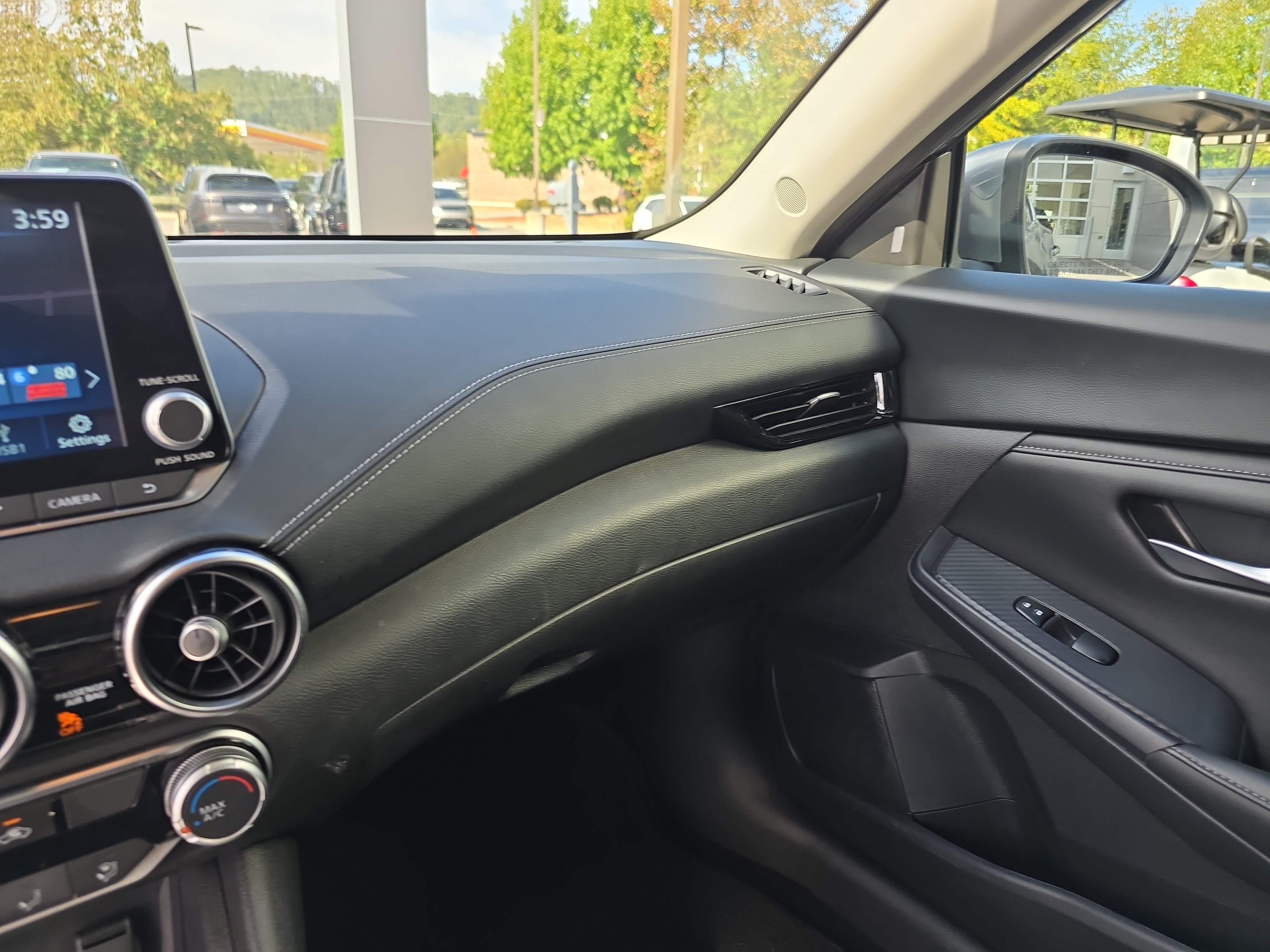 Used 2024 Nissan Sentra SV FWD image 23