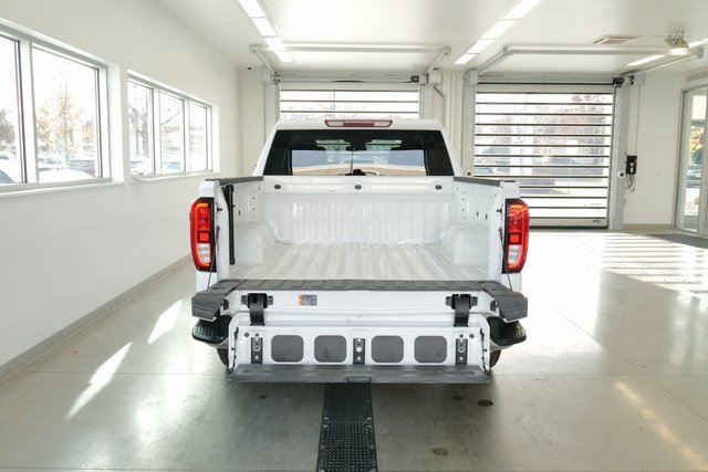 Used 2024 GMC Sierra 1500 SLE image 15