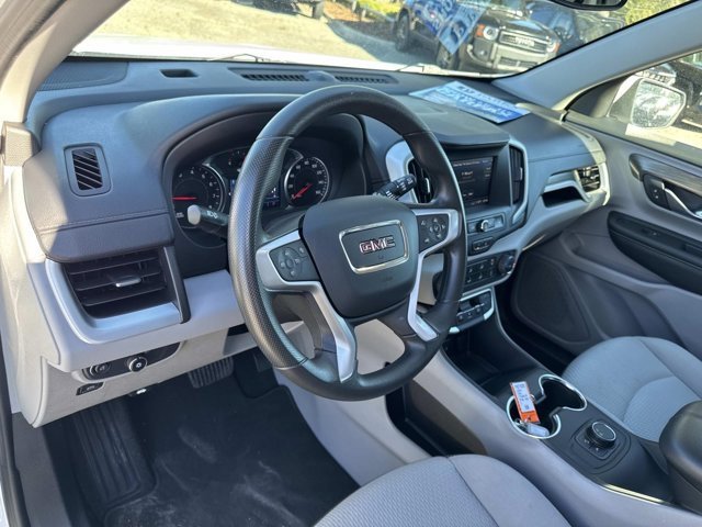 Used 2024 GMC Terrain SLE image 11