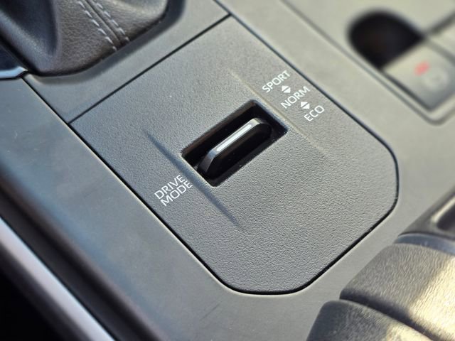 Used 2023 Toyota Highlander L image 36