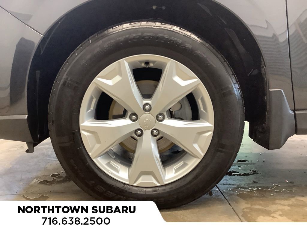 Used 2014 Subaru Forester 2.5i Touring AWD/4WD image 23
