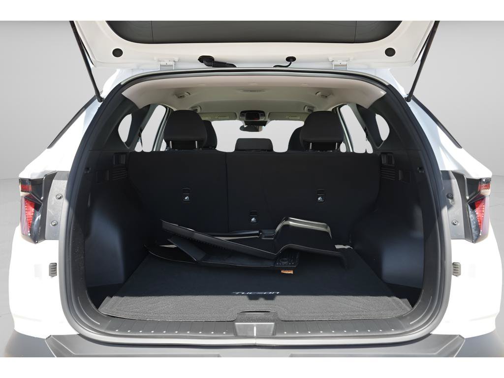 Used 2025 Hyundai Tucson SE AWD/4WD image 11