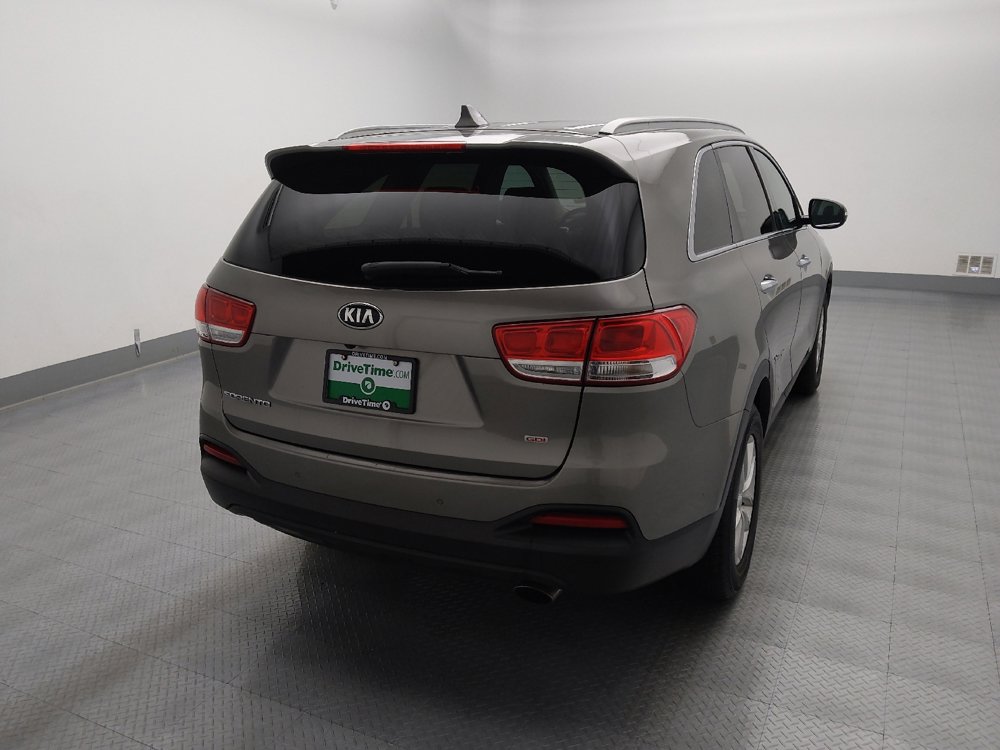 Used 2017 Kia Sorento FWD w/ LX Convenience Package image 7