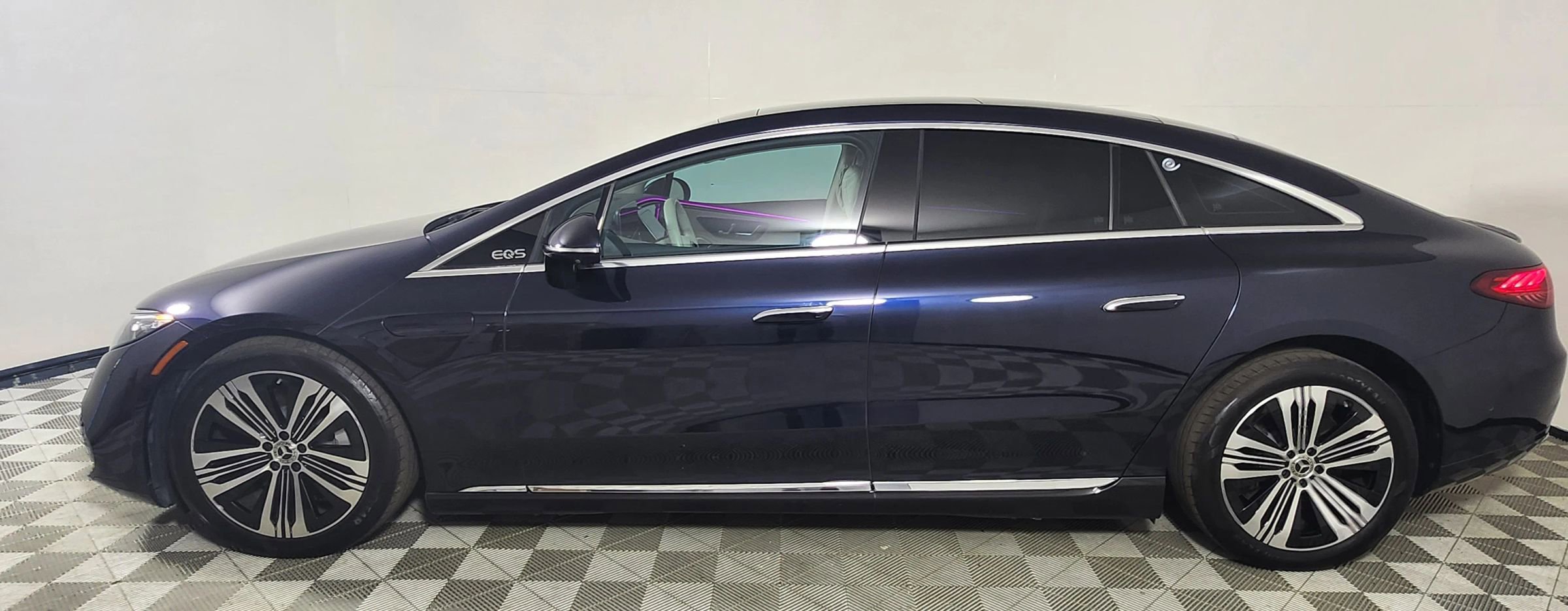 Used 2022 Mercedes-Benz EQS 450+ Sedan image 5