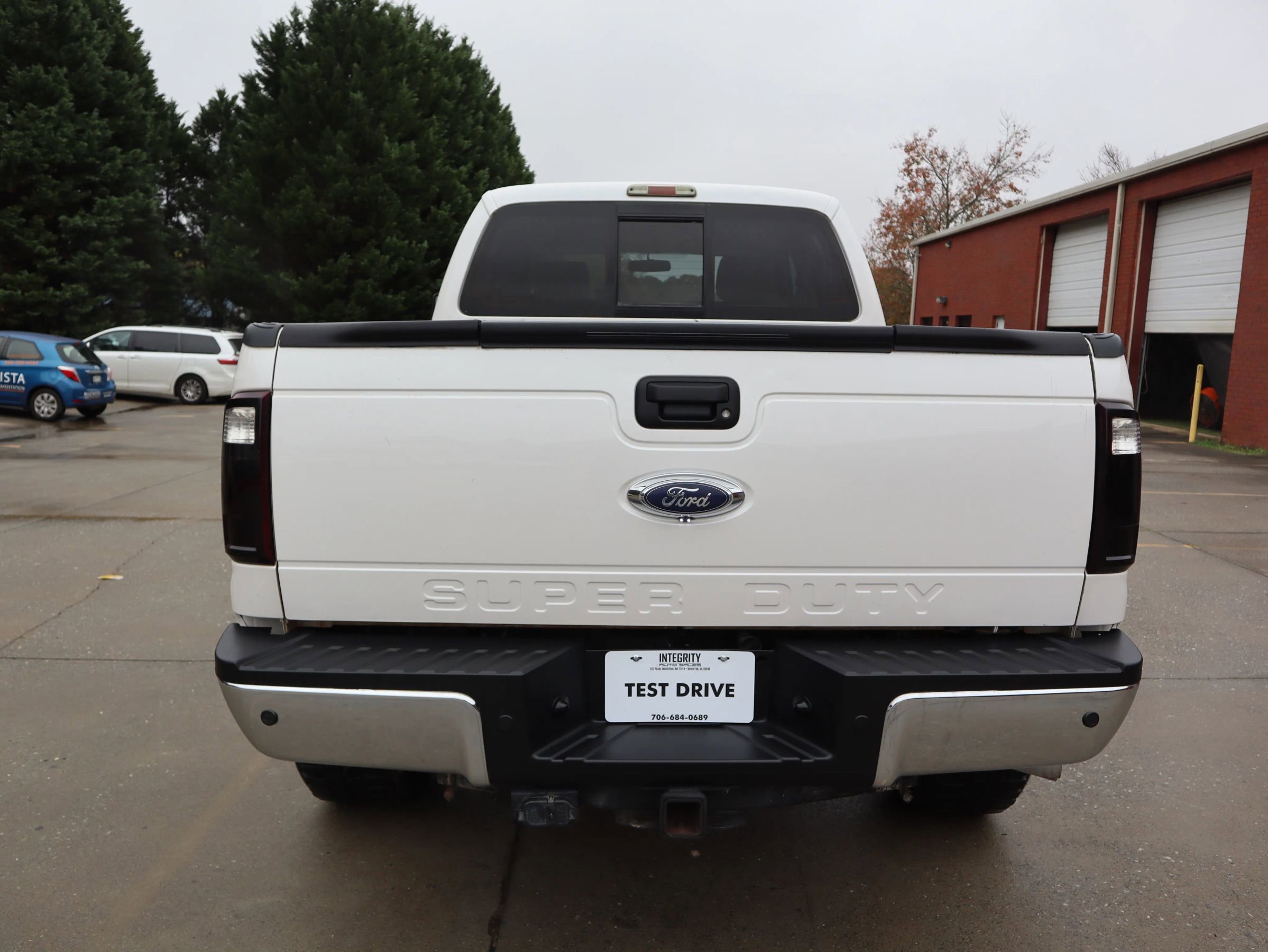 Used 2014 Ford F250 Lariat w/ Lariat Interior Package image 4