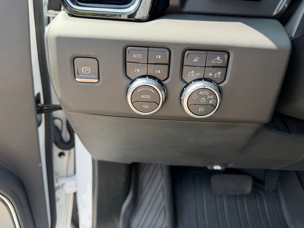 Used 2024 GMC Sierra 1500 Denali w/ Technology Package image 25