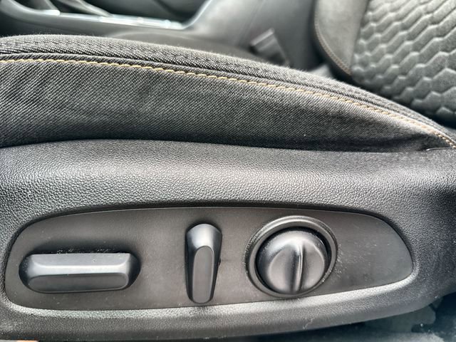 Used 2019 Chevrolet Equinox LT image 12