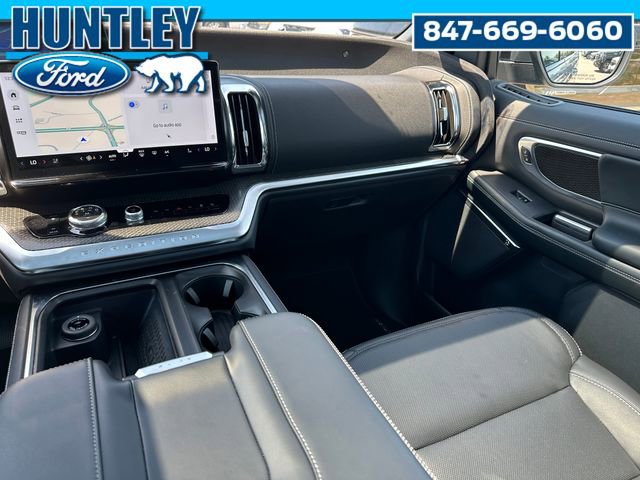 Used 2025 Ford Expedition Max Platinum w/ Stealth Appearance Package image 23