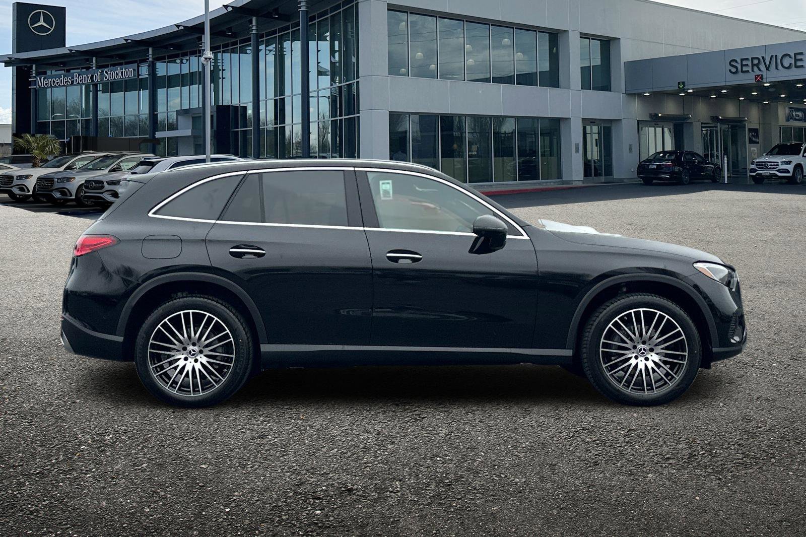 New 2026 Mercedes-Benz GLC 300 4MATIC video 3