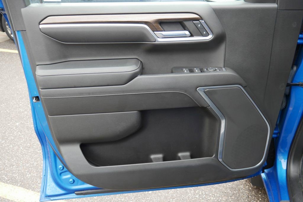 Used 2022 Chevrolet Silverado 1500 LT w/ Z71 Off-Road Package image 27