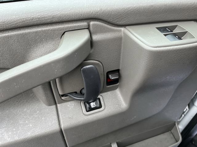 Used 2020 Chevrolet Express 2500 image 16