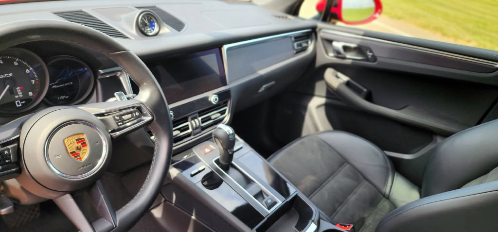 Used 2022 Porsche Macan GTS AWD/4WD image 19