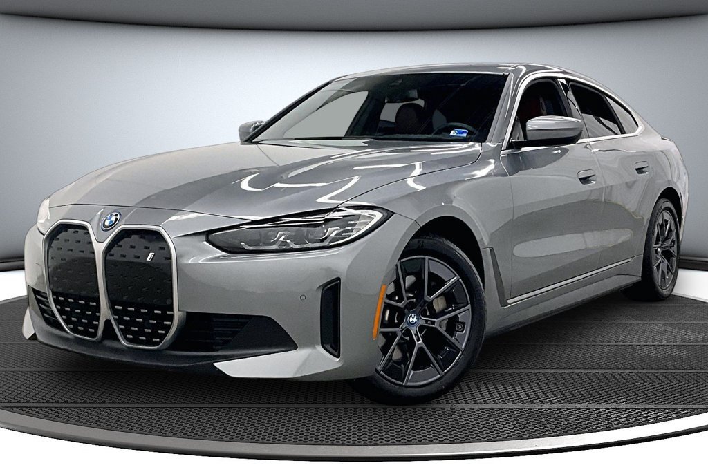 Used 2024 BMW i4 eDrive35 w/ Premium Package RWD image 3