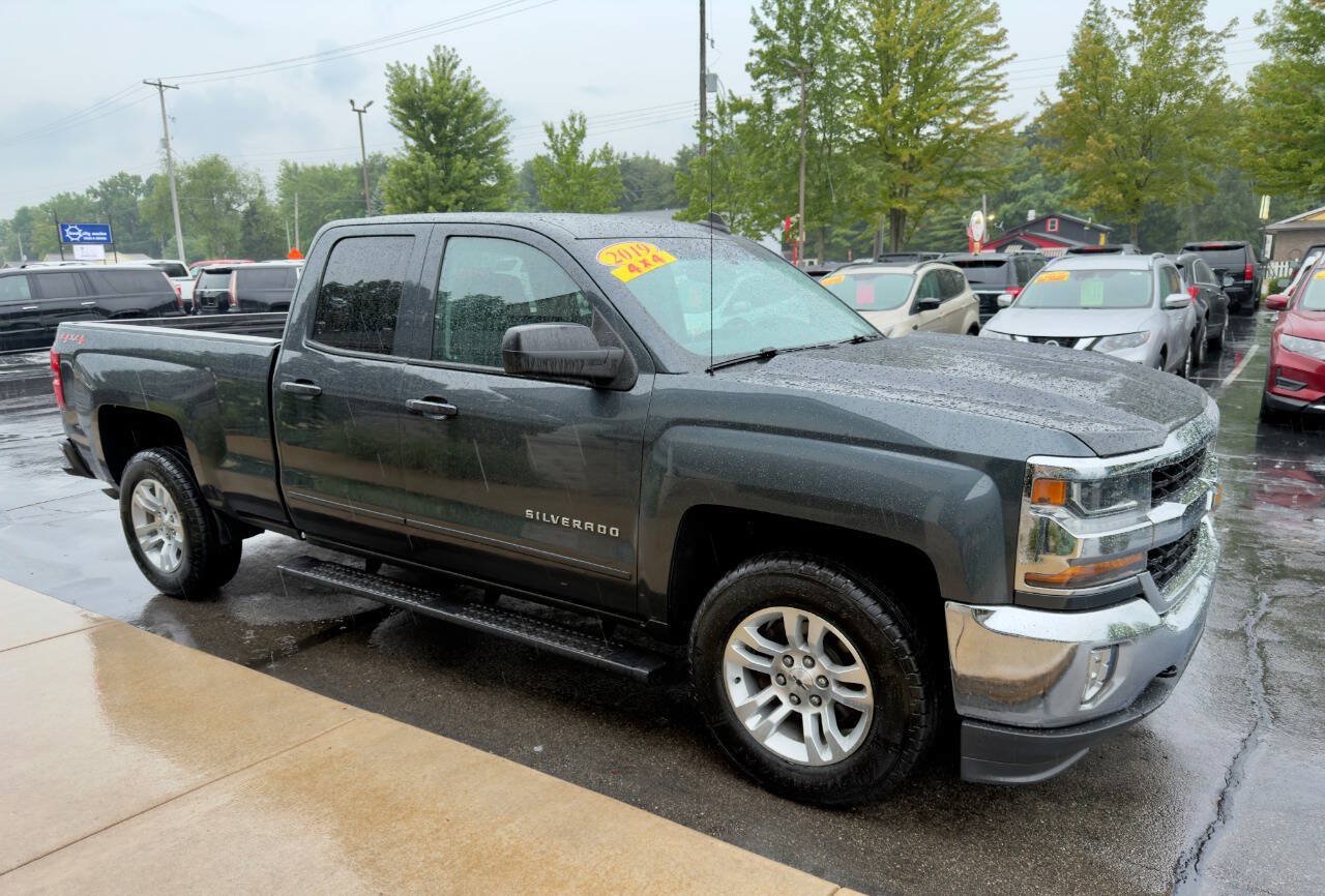 Used 2019 Chevrolet Silverado 1500 LT w/ All Star Edition AWD/4WD image 2