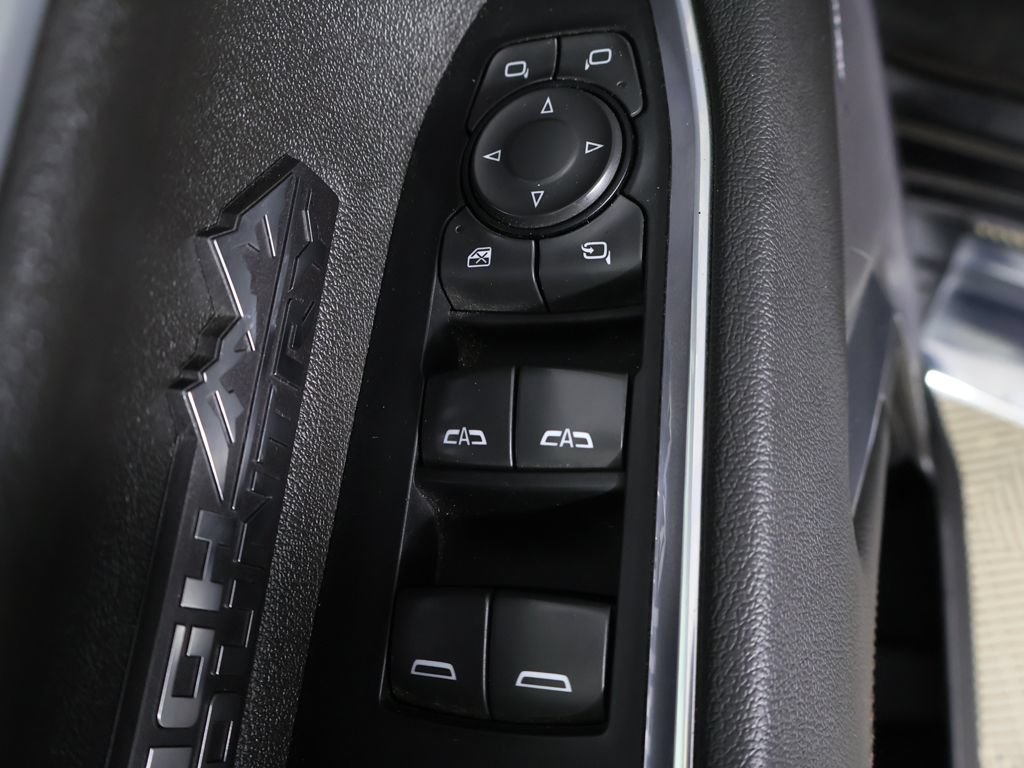 Used 2022 Chevrolet Silverado 1500 High Country w/ High Country Premium Package AWD/4WD image 34