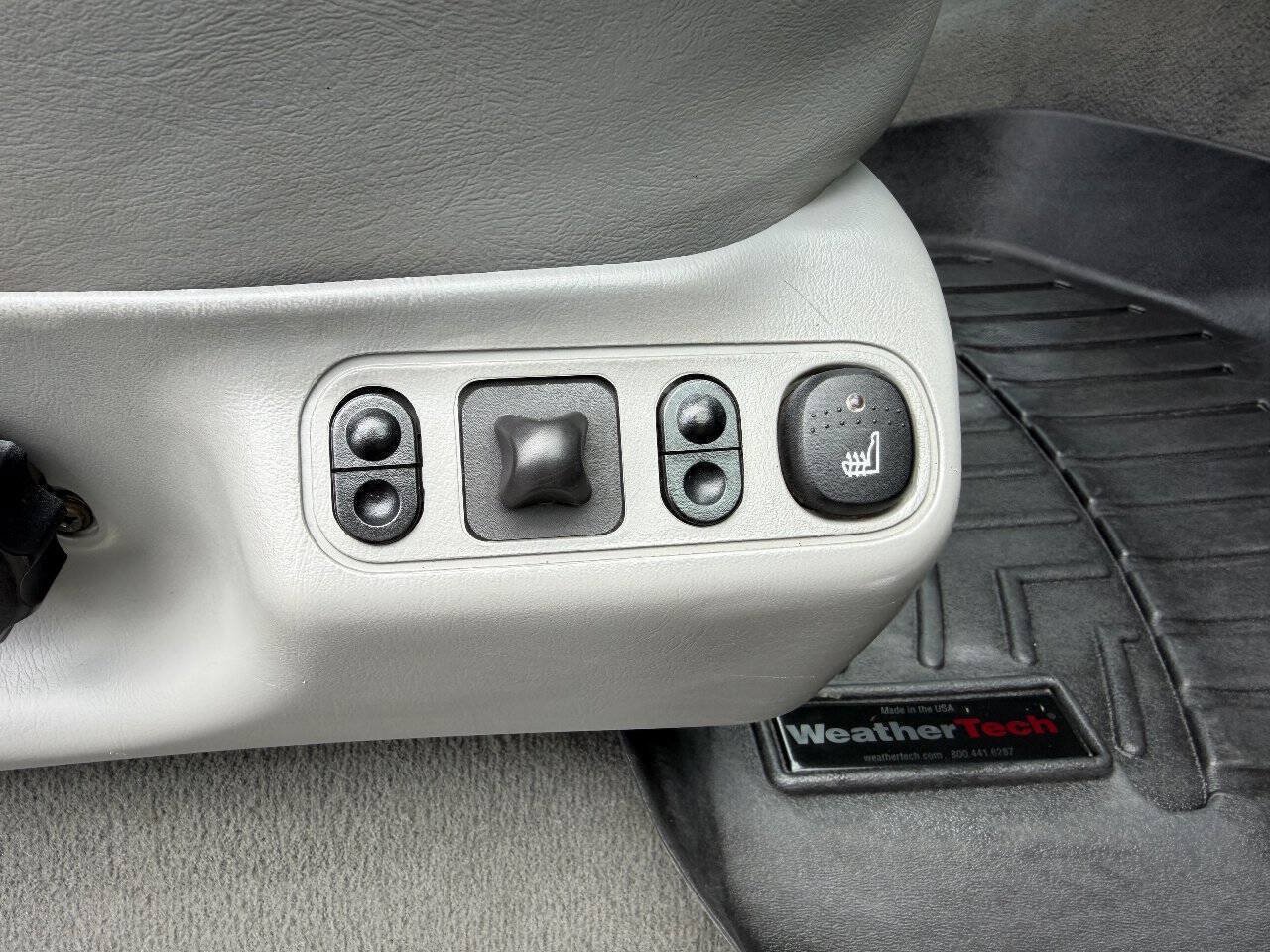 Used 2006 Ford F350 Lariat AWD/4WD image 22