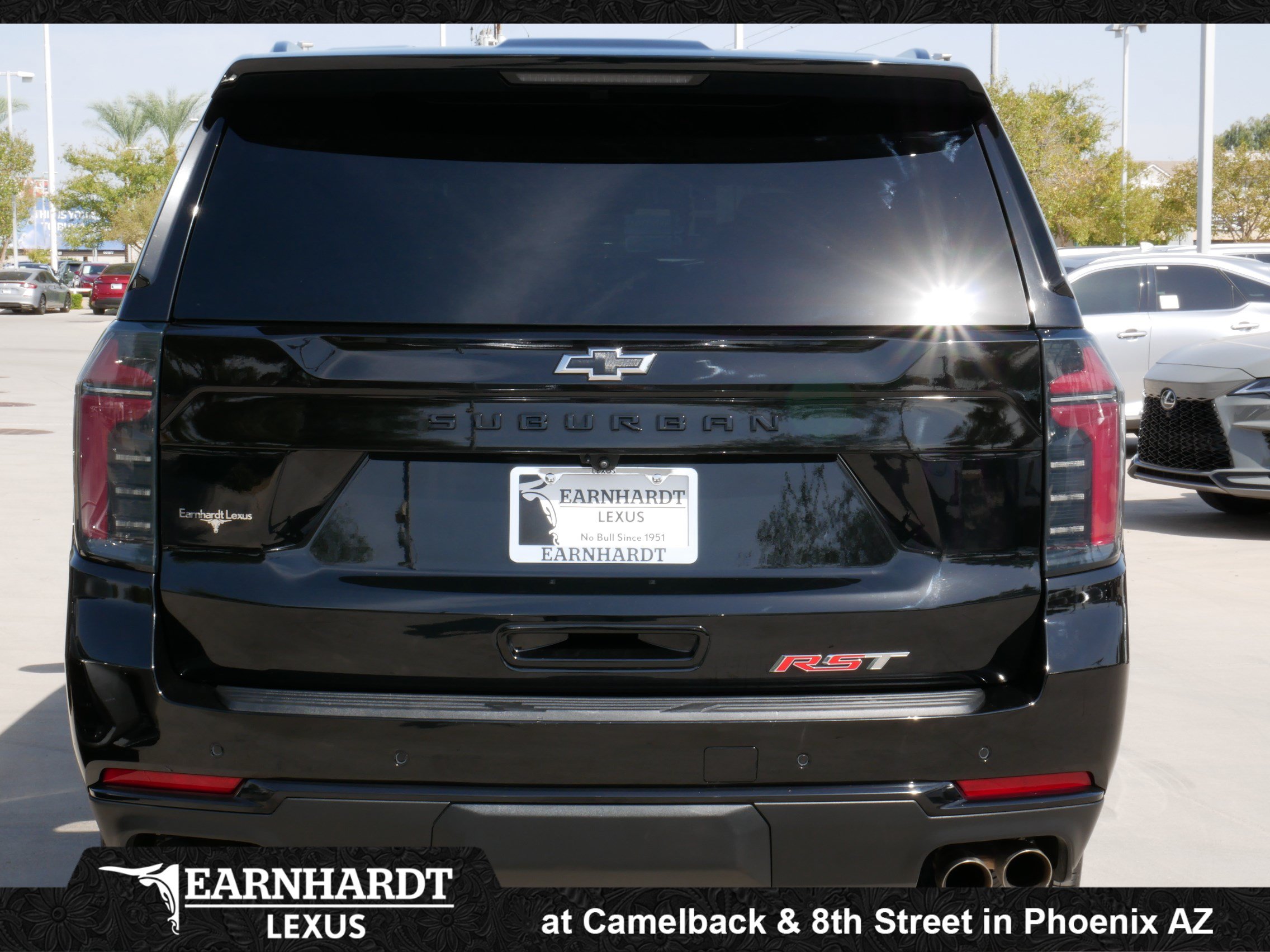 Used 2025 Chevrolet Suburban RST w/ Sun And Tow Package AWD/4WD image 7