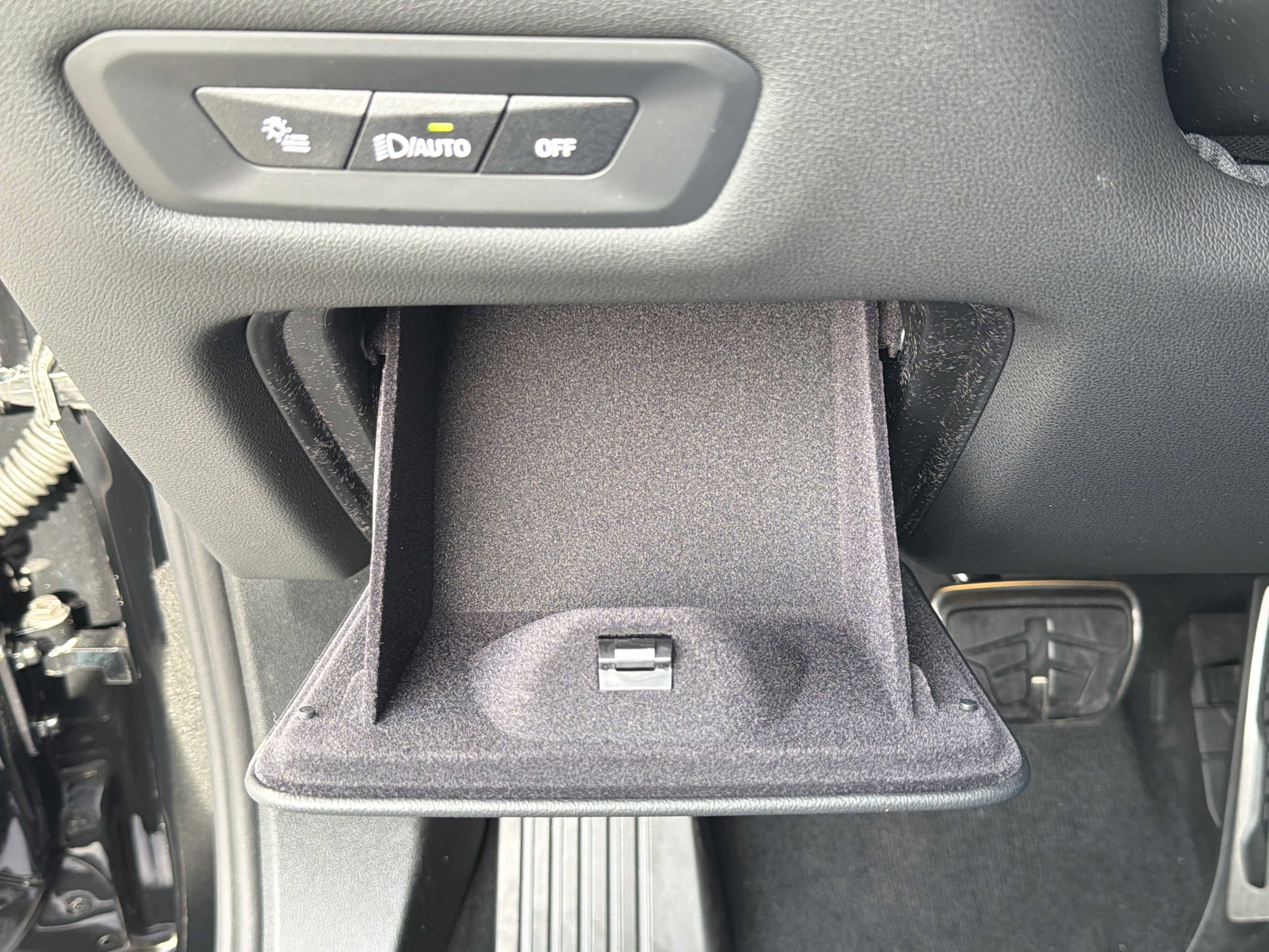 New 2026 BMW X5 sDrive40i w/ M Sport Package image 14