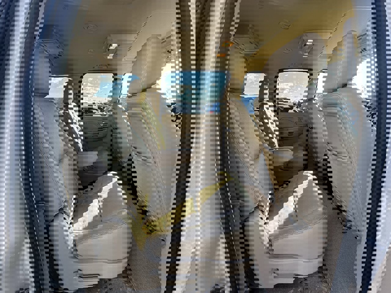 Used 2014 Cadillac Escalade ESV Premium image 26