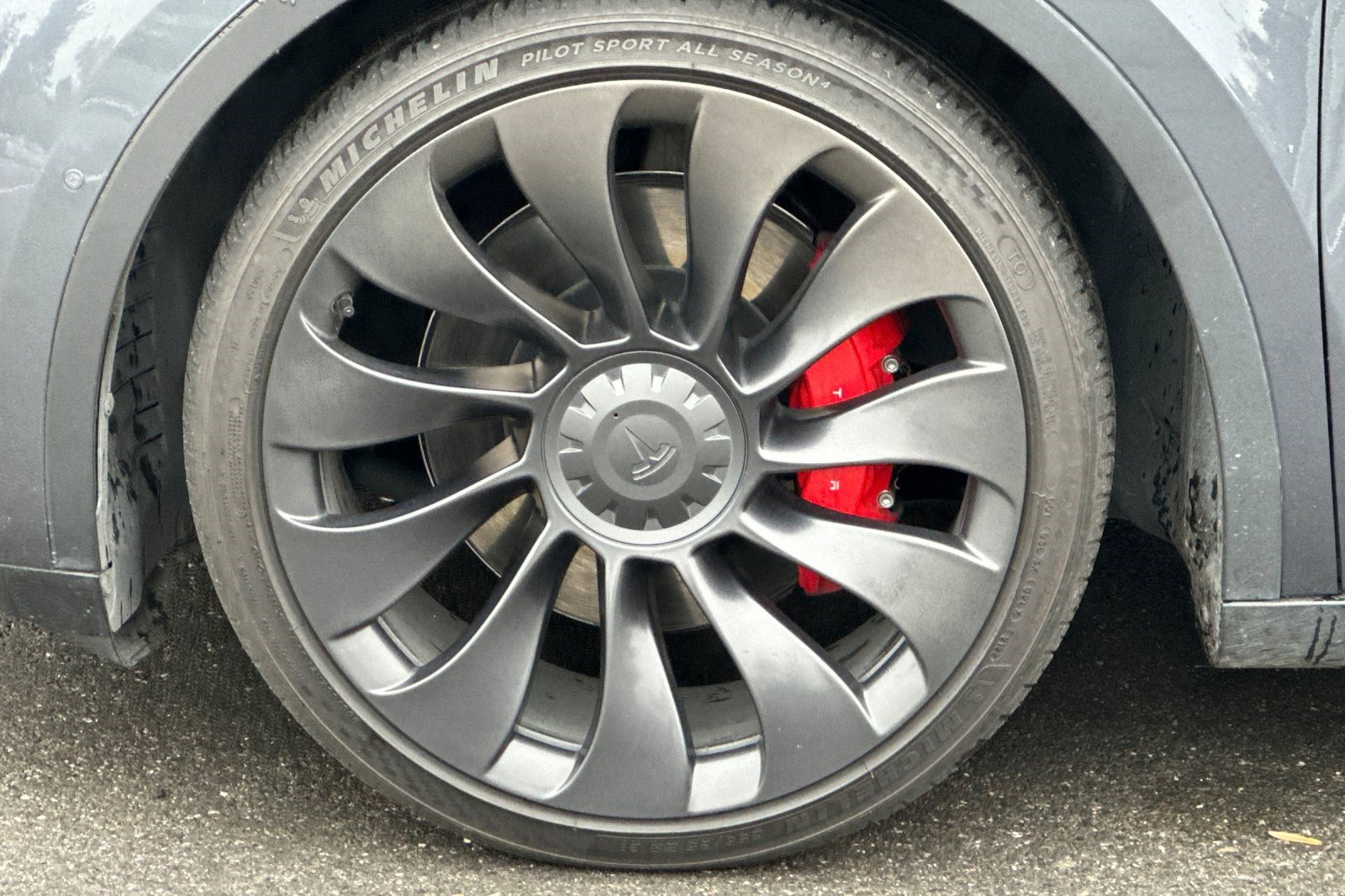 Used 2022 Tesla Model Y Performance image 33