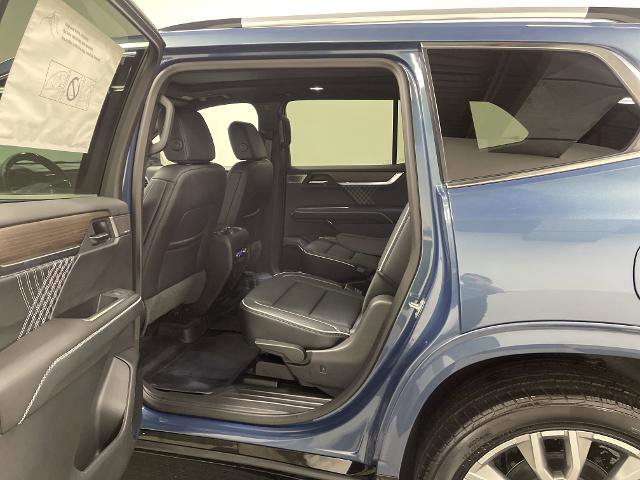 New 2025 GMC Acadia Denali w/ Super Cruise Package image 10