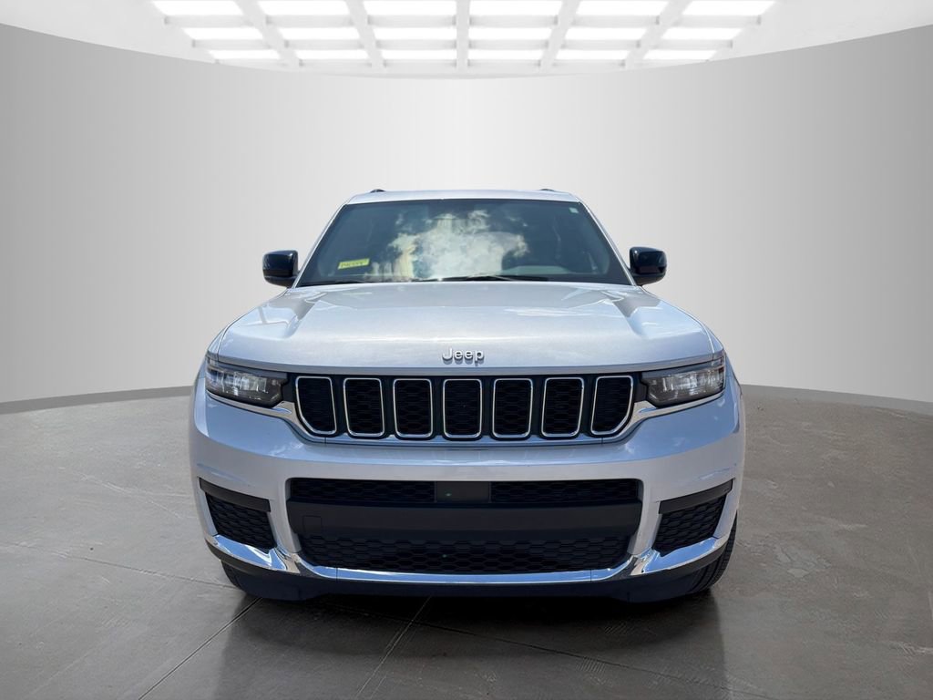 Used 2024 Jeep Grand Cherokee L Laredo AWD/4WD image 8