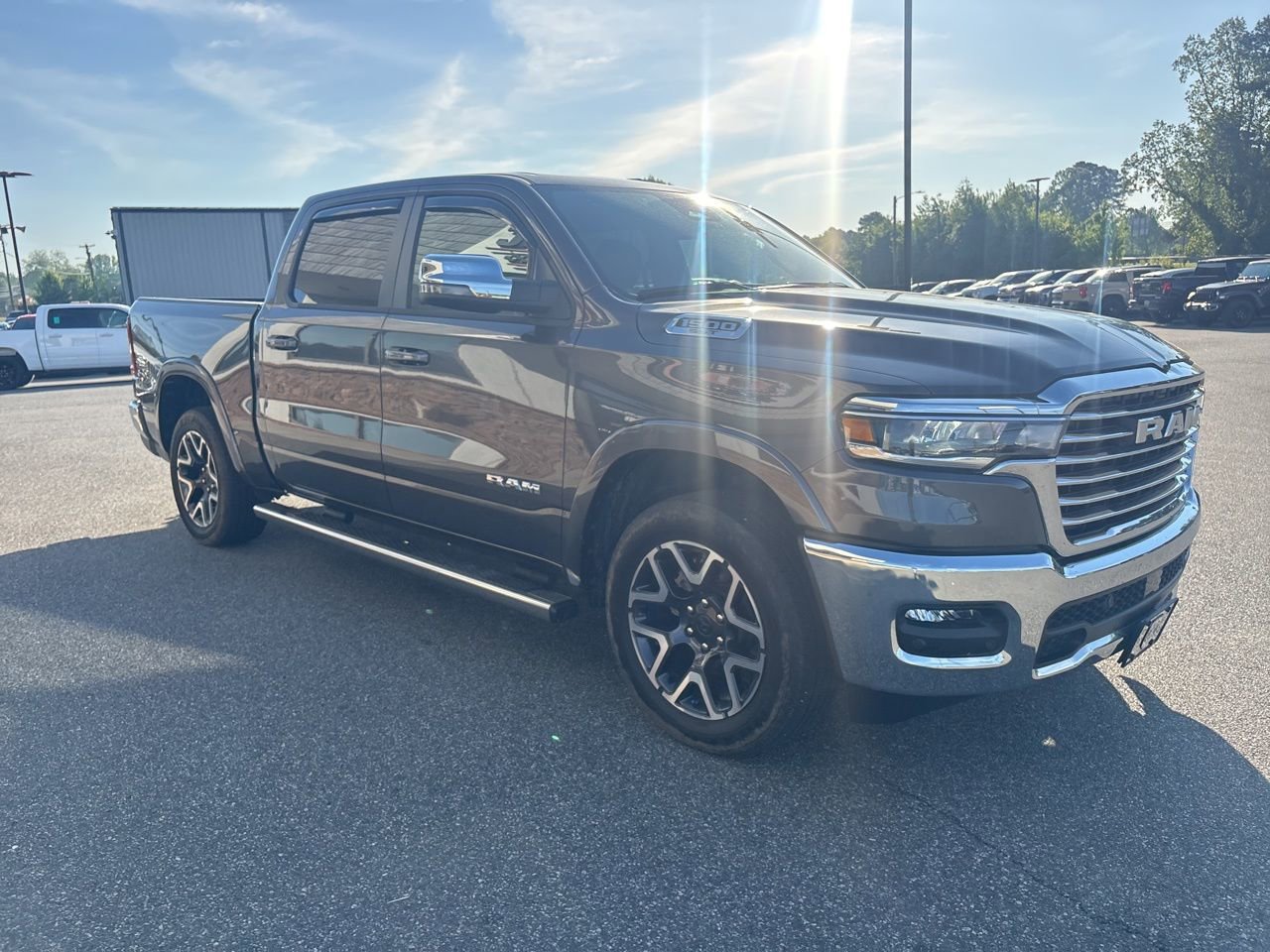 Used 2025 RAM 1500 Laramie image 9