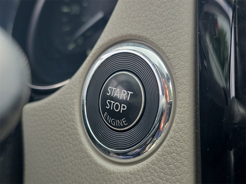 Used 2019 Nissan Rogue Sport SV w/ Technology Package image 26