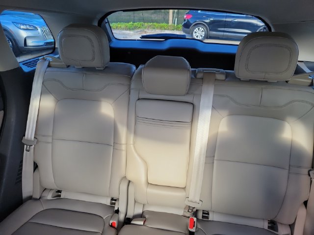 Certified 2023 Lincoln Corsair FWD image 11