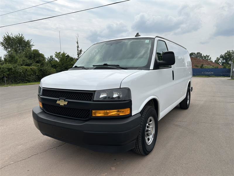 Used 2021 Chevrolet Express 2500 image 4