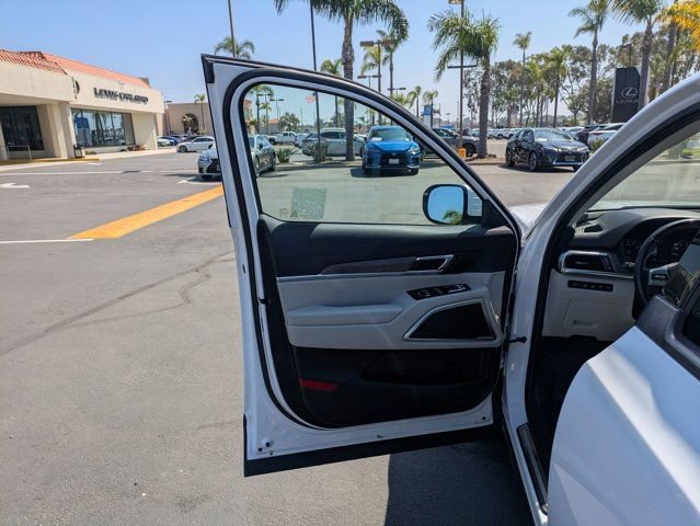 Used 2021 Kia Telluride SX w/ SX Prestige Package image 13