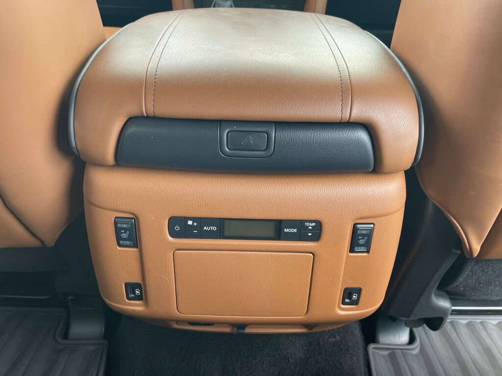 Used 2023 INFINITI QX80 Sensory w/ All-Season Package AWD/4WD image 36