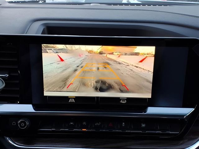 Used 2024 Chevrolet Silverado 1500 LT image 18