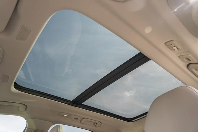 New 2026 Volvo XC60 T8 Ultra w/ Protection Package Premier image 31