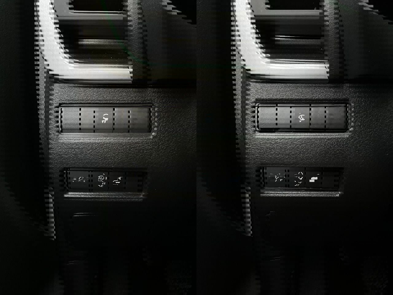 Used 2025 Nissan Rogue SV image 22