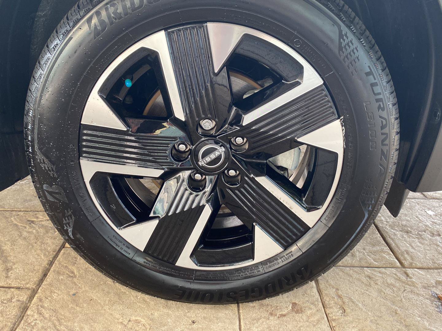 Certified 2025 Nissan Kicks SV AWD/4WD image 13