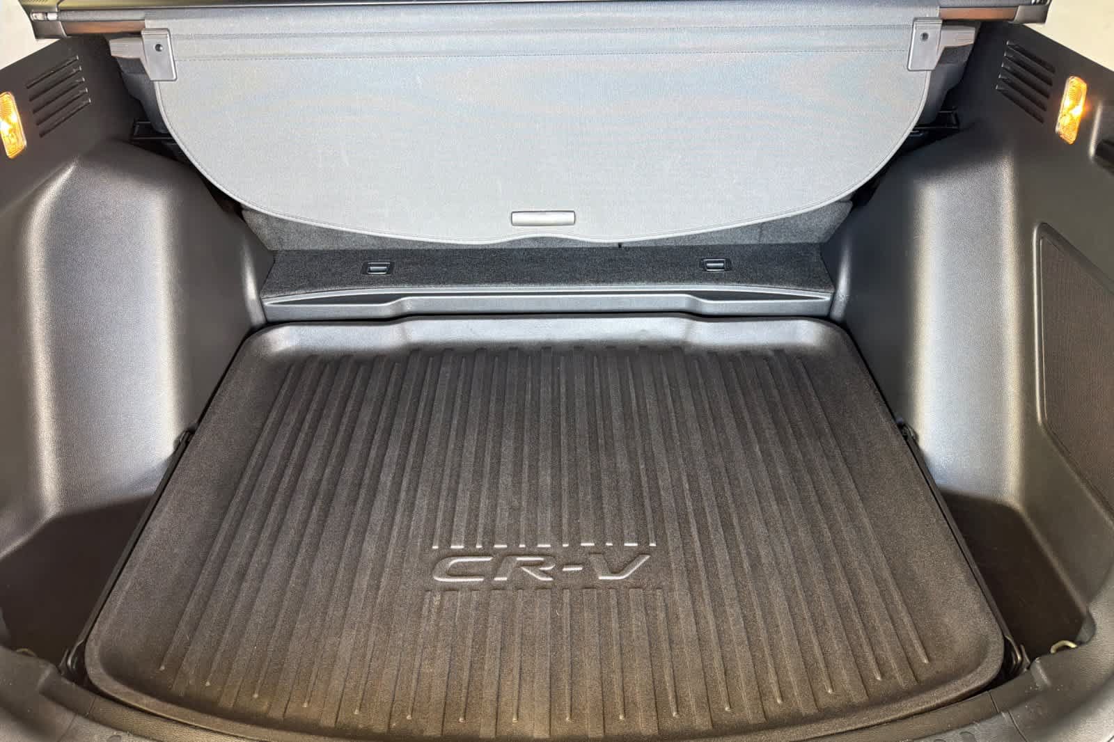 Used 2018 Honda CR-V Touring image 16