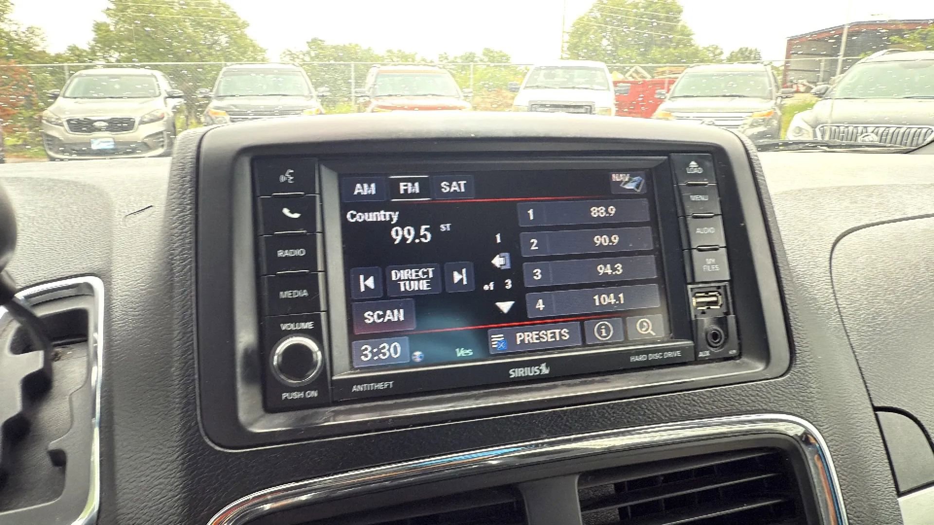 Used 2015 Dodge Grand Caravan R/T FWD image 33